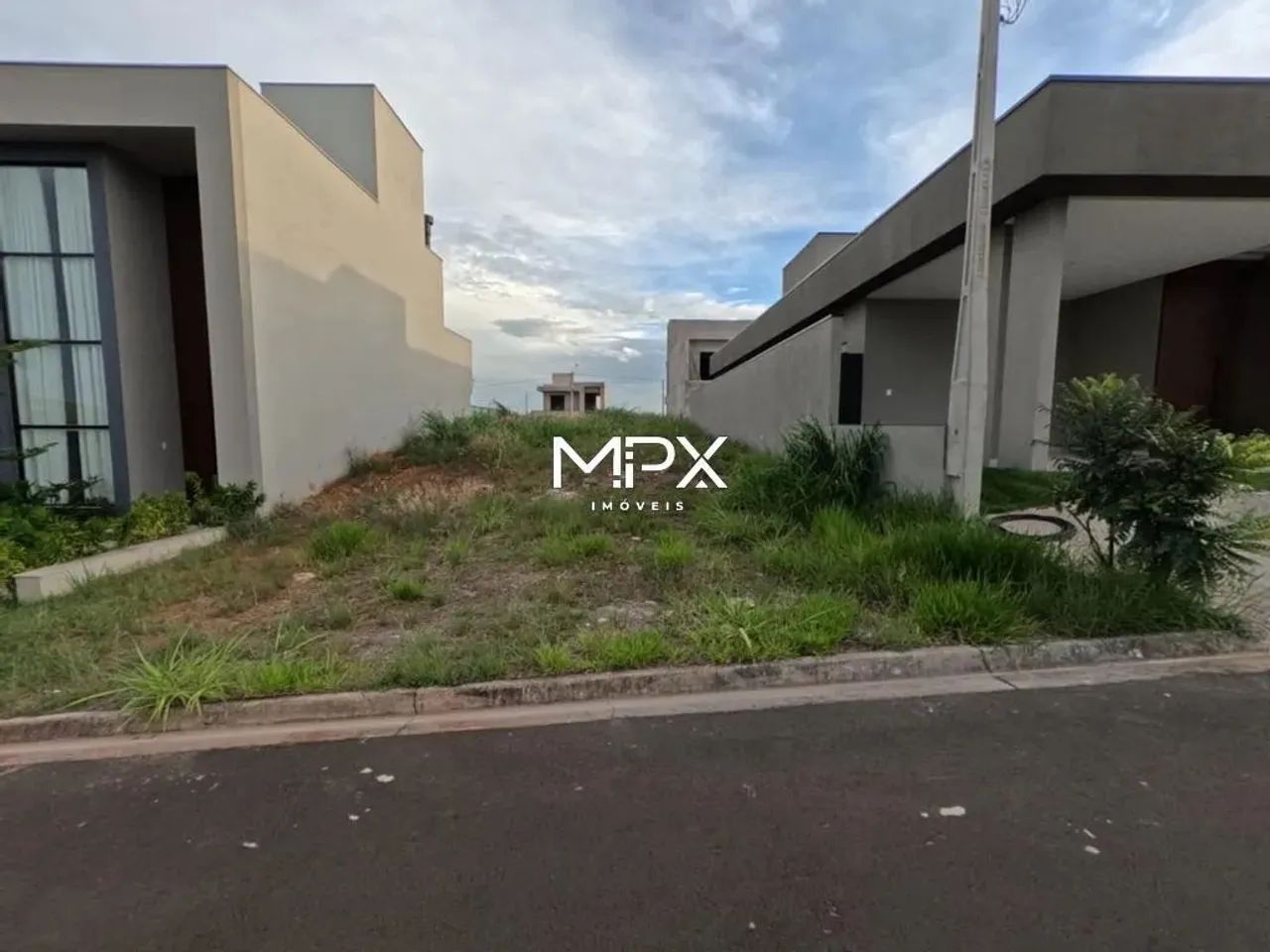 Terreno à venda em Piracicaba, bairro Ondas, com 250 m², Canadá Residencial