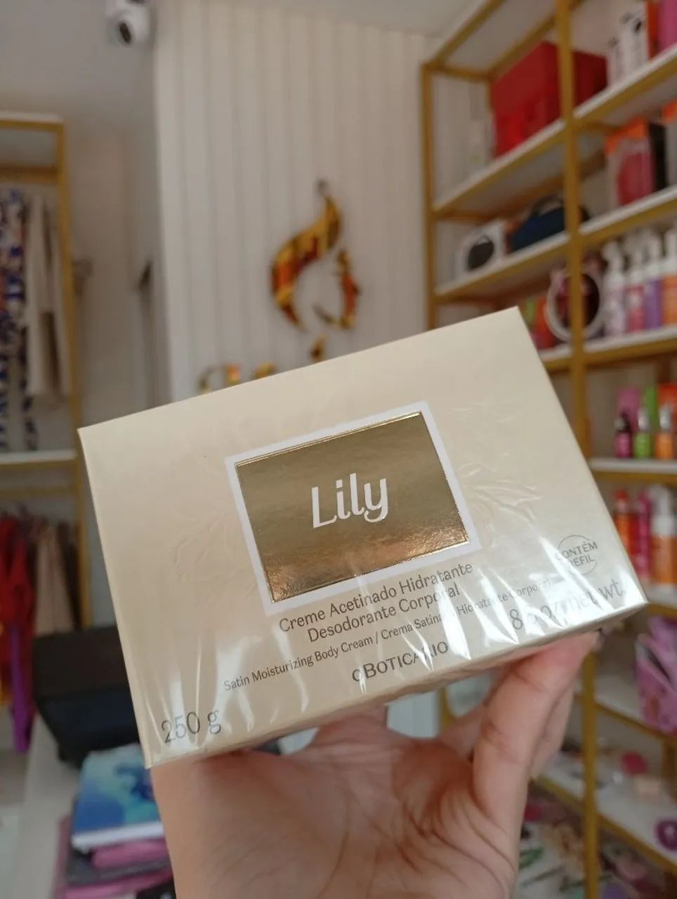 Creme Acetinado Lily Perfumado Tradicional  - Foto 3