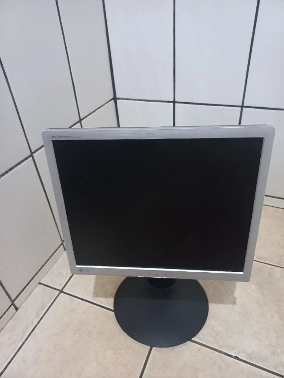 Monitor Lg lcd 17 polegadas 