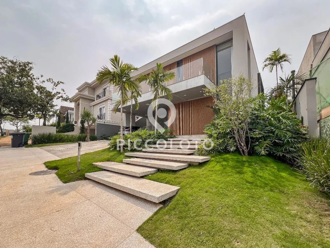 Sobrado para alugar em Campinas, Alphaville Dom Pedro 3, com 3 suítes, com 346 m²