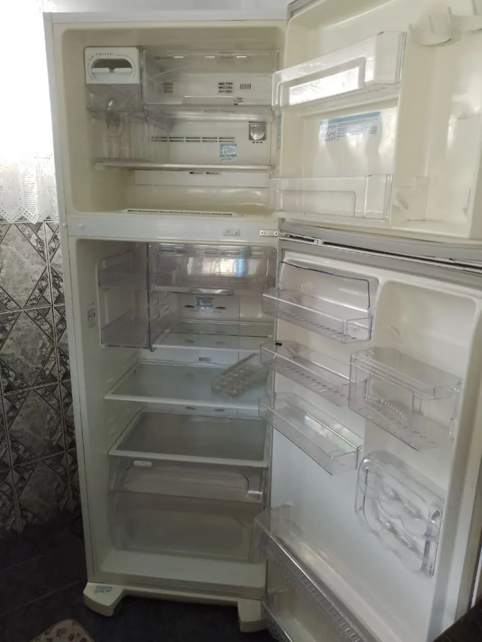 Refrigerador Electrolux DF50  - Foto 3