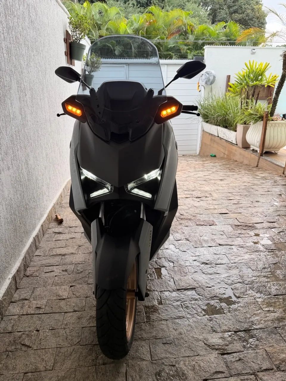 Yamaha Xmax 300 