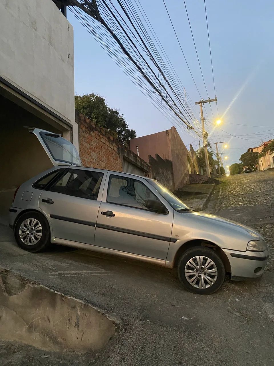 Volkswagen Gol Geração III 1.0 MI 16V Gasolina Mec. 4P 2000