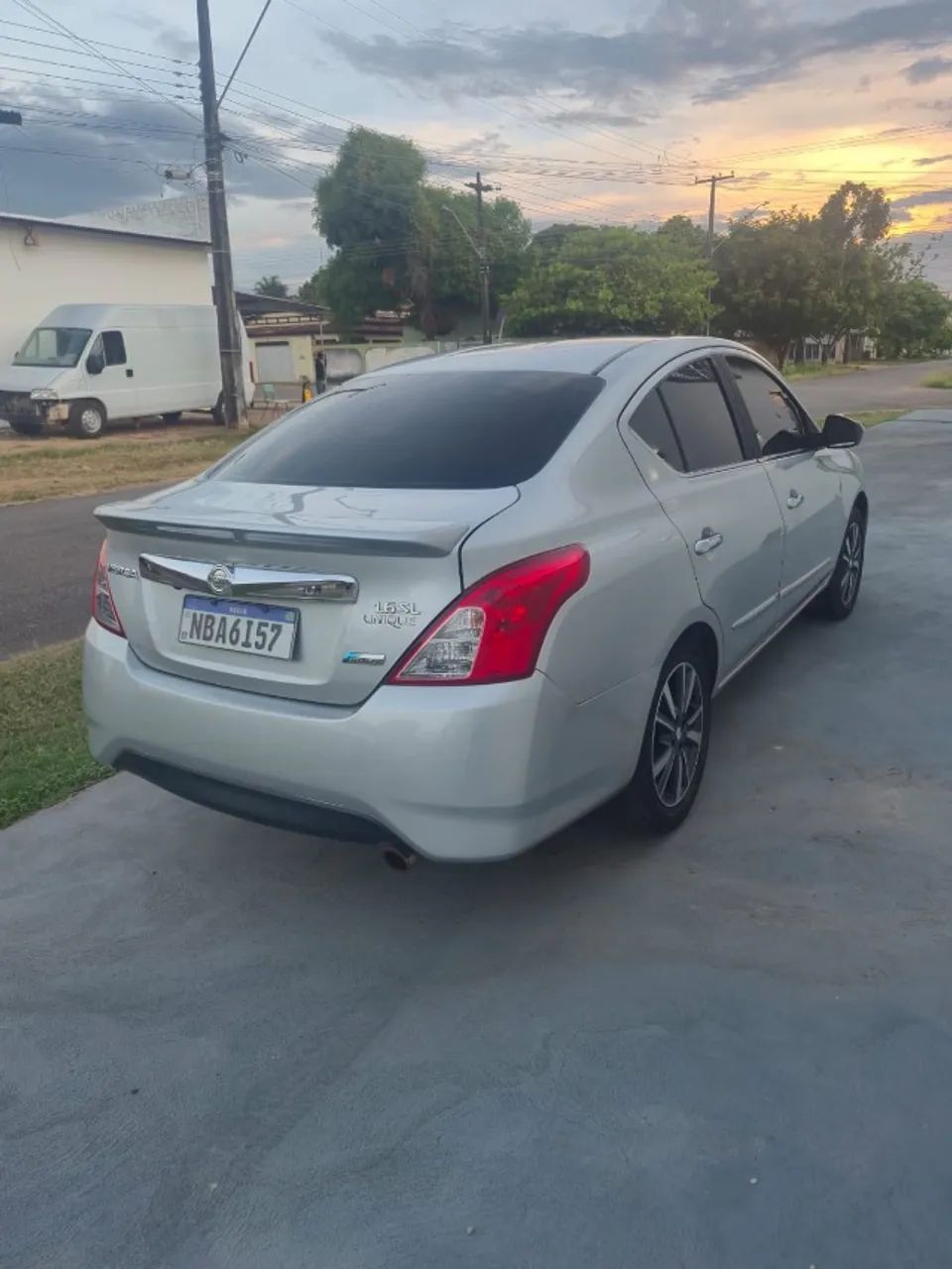 Nissan Versa Unique 1.6 16V Flexstart 4P Aut. 2018 - Foto 4