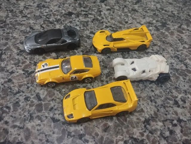 Minis Hotwheels Combo (Ferrari/diversos) - Foto 3