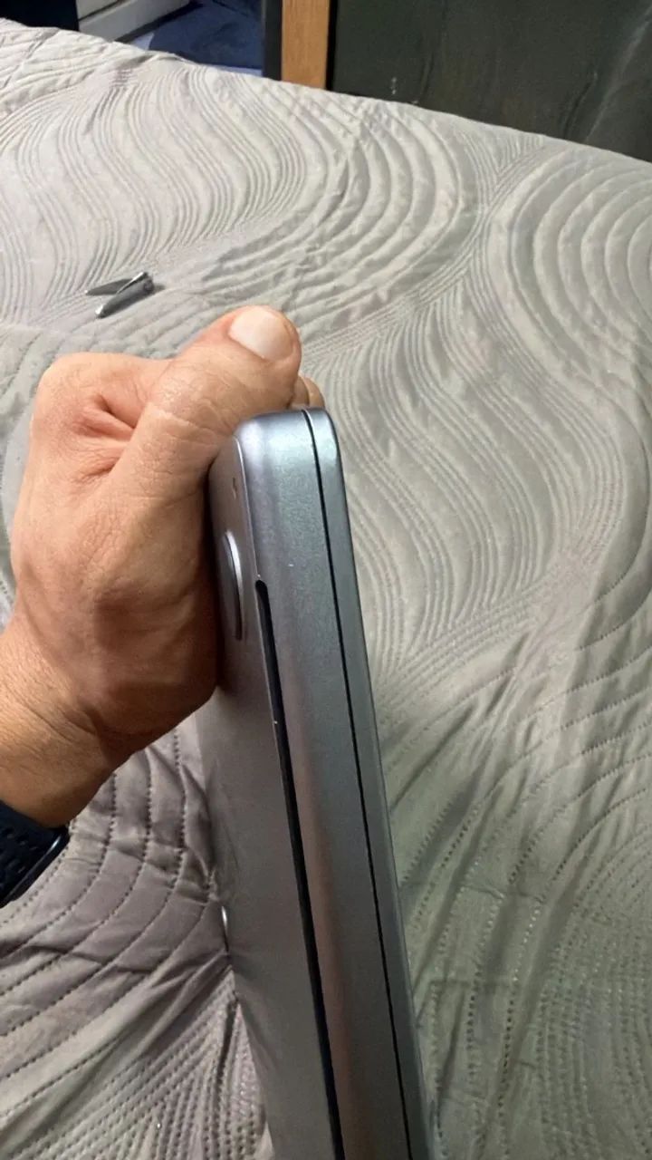 MacBook Pro M1 (chip M1 Pro) 512/16GB - Foto 5