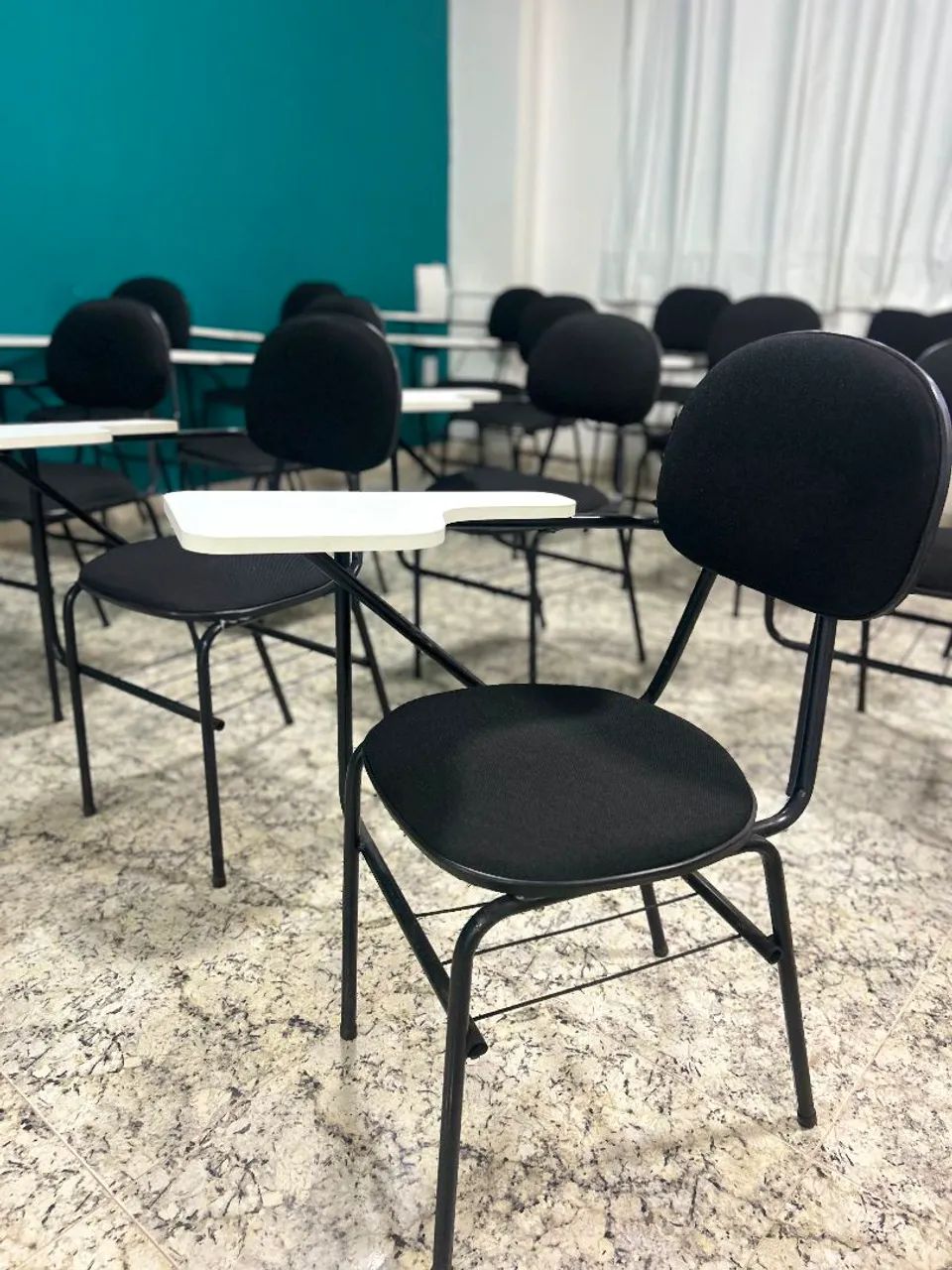 Cadeiras universitária. - Foto 3