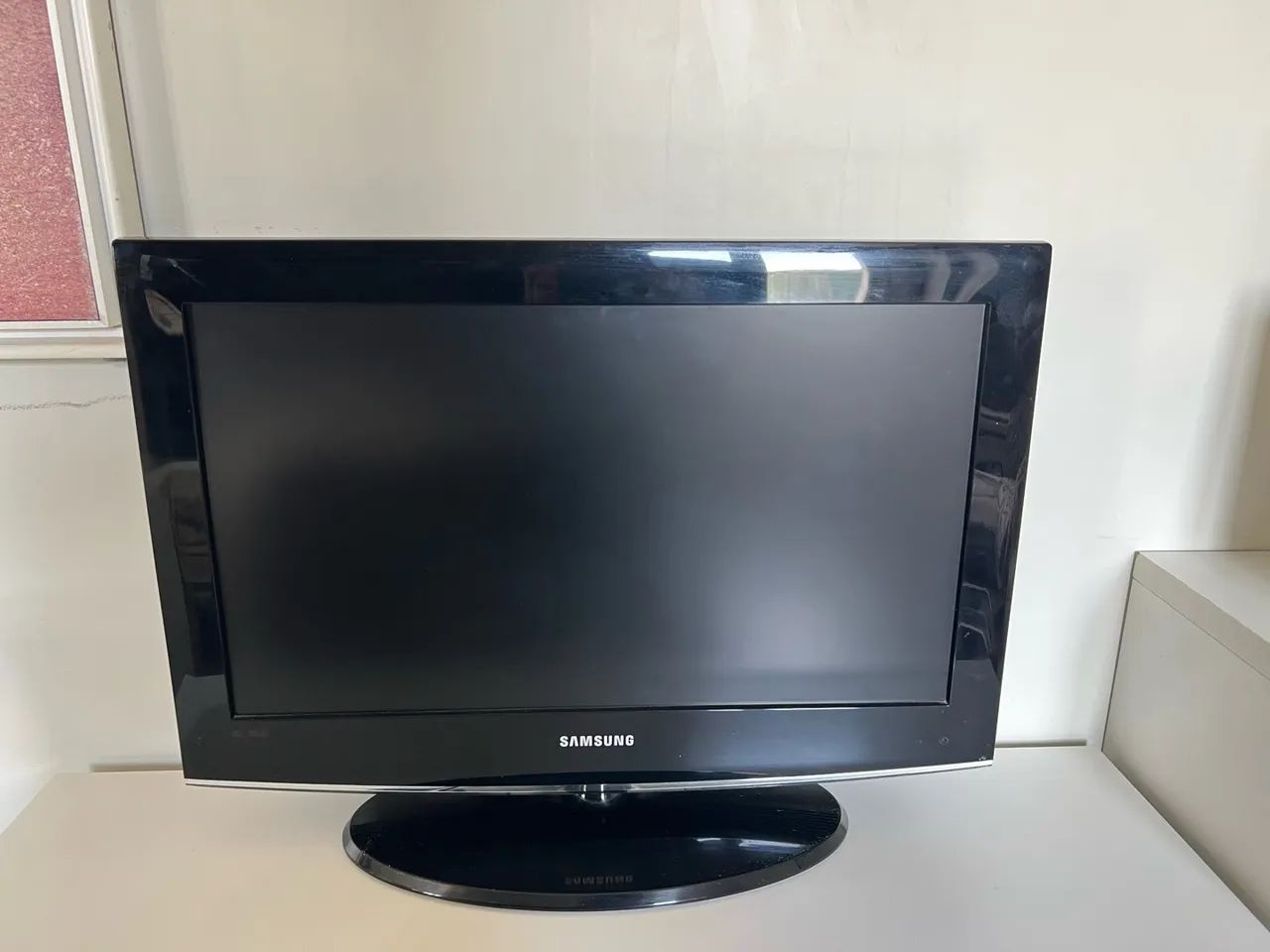 TV Samsung 26" LCD HD - Com 3 Entradas HDMI