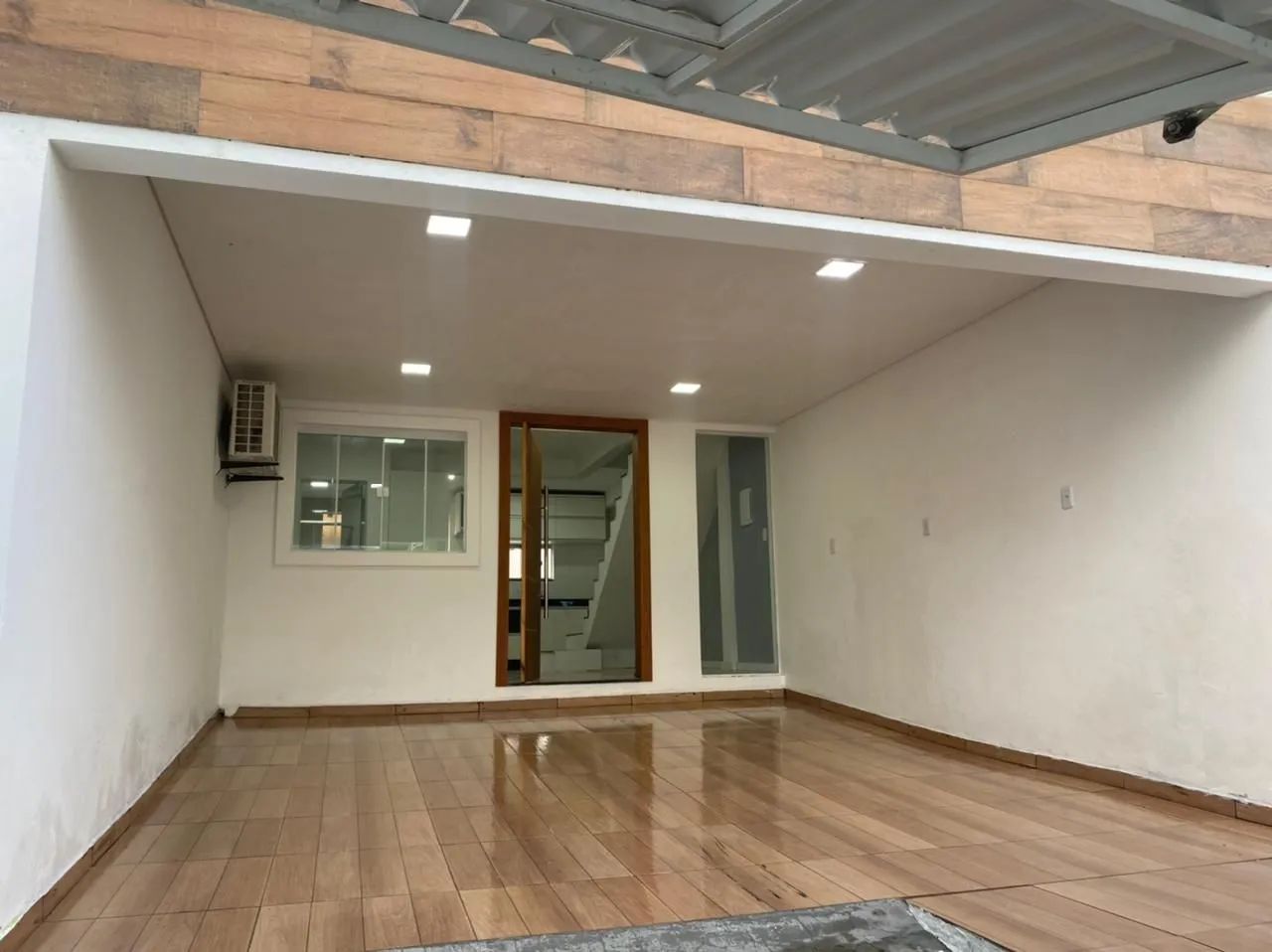 Casa 3 dormitorios no coração do Estreito - Foto 2