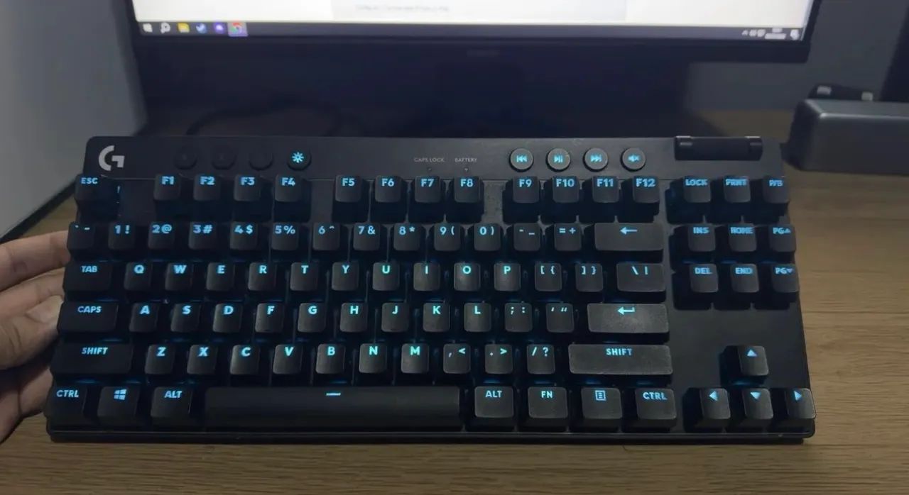 Teclado Logitech Pro X TKL