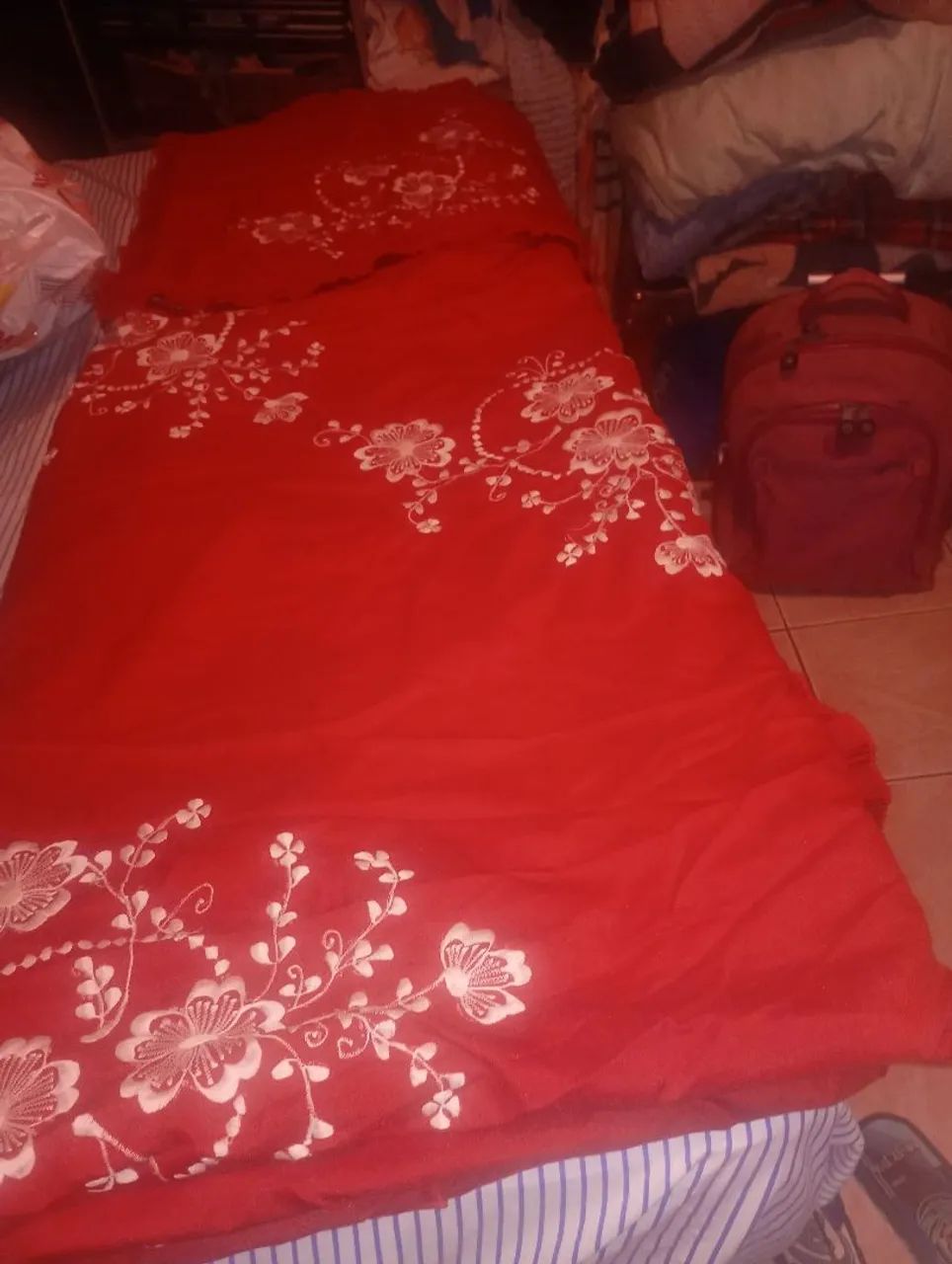 Colchão antiga vermelha  - Foto 3