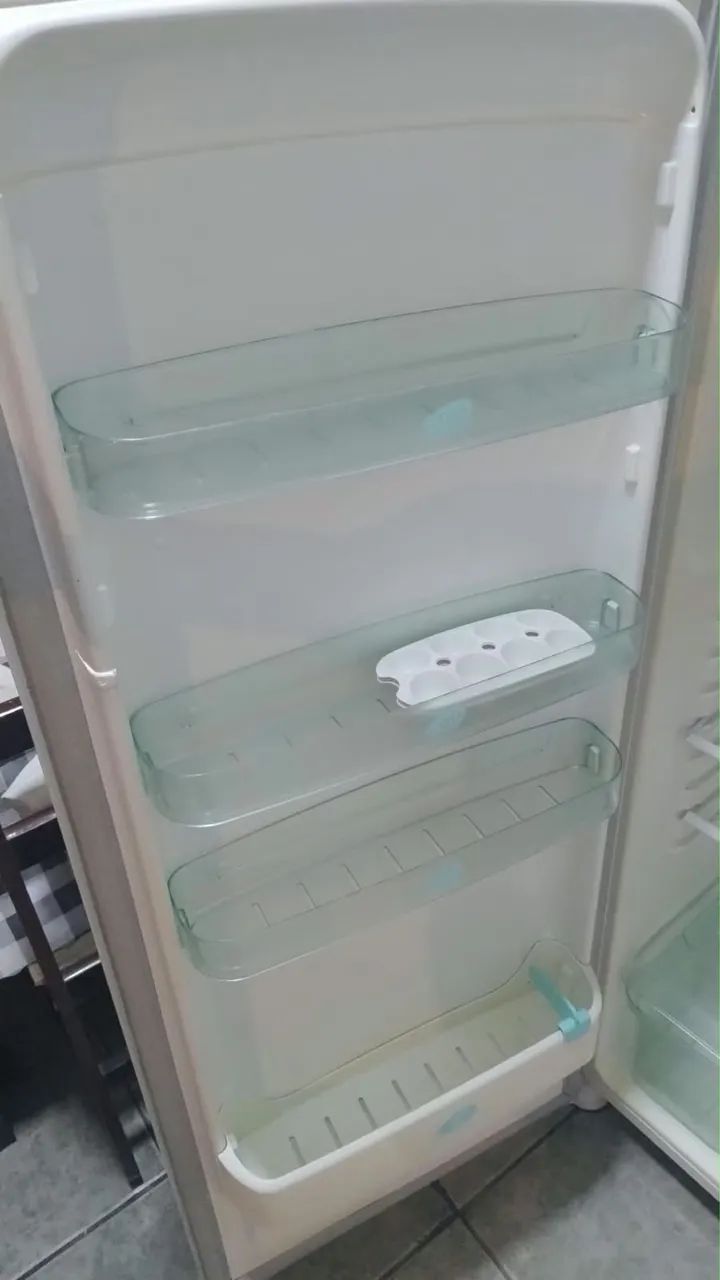 Geladeira Eletrolux  - Foto 5