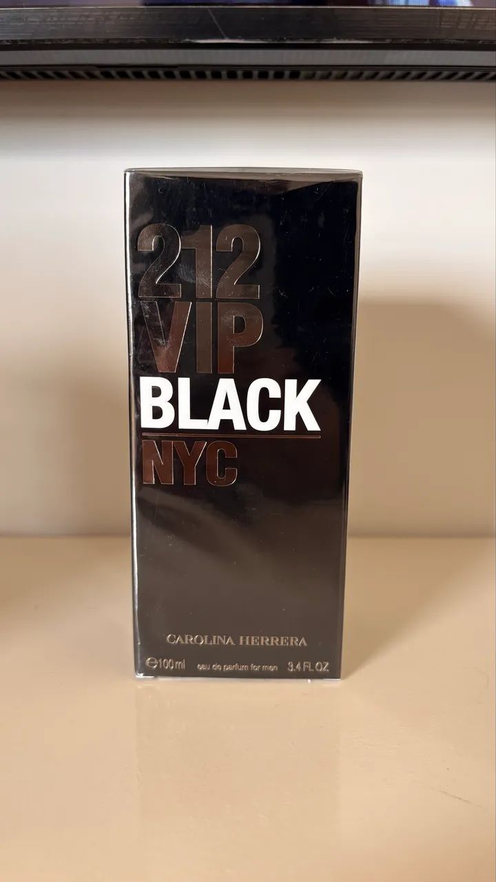 212 VIP BLACK 100ml - CAROLINA HERRERA