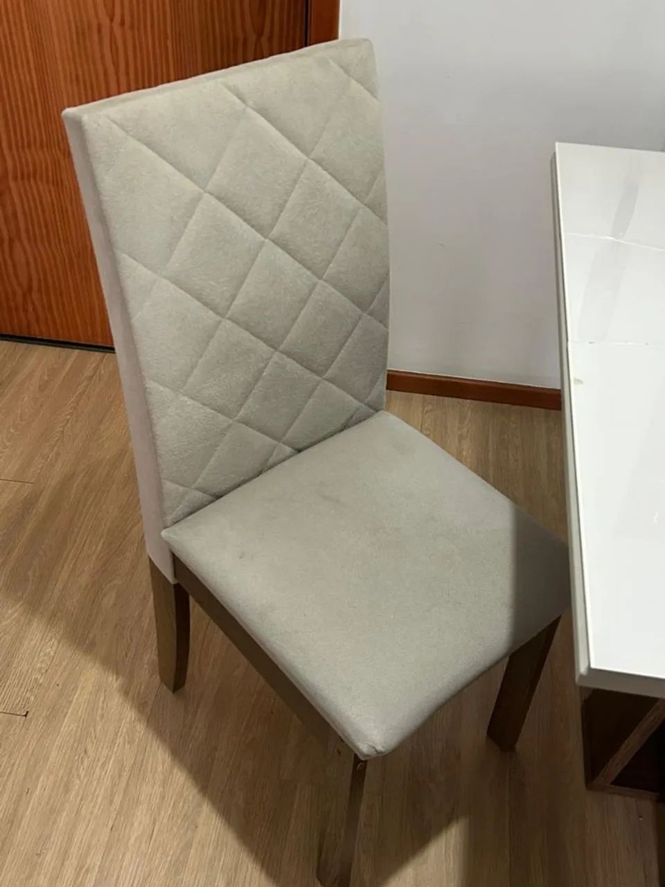 SOFA +MESA COM 4 CADEIRAS  - Foto 4