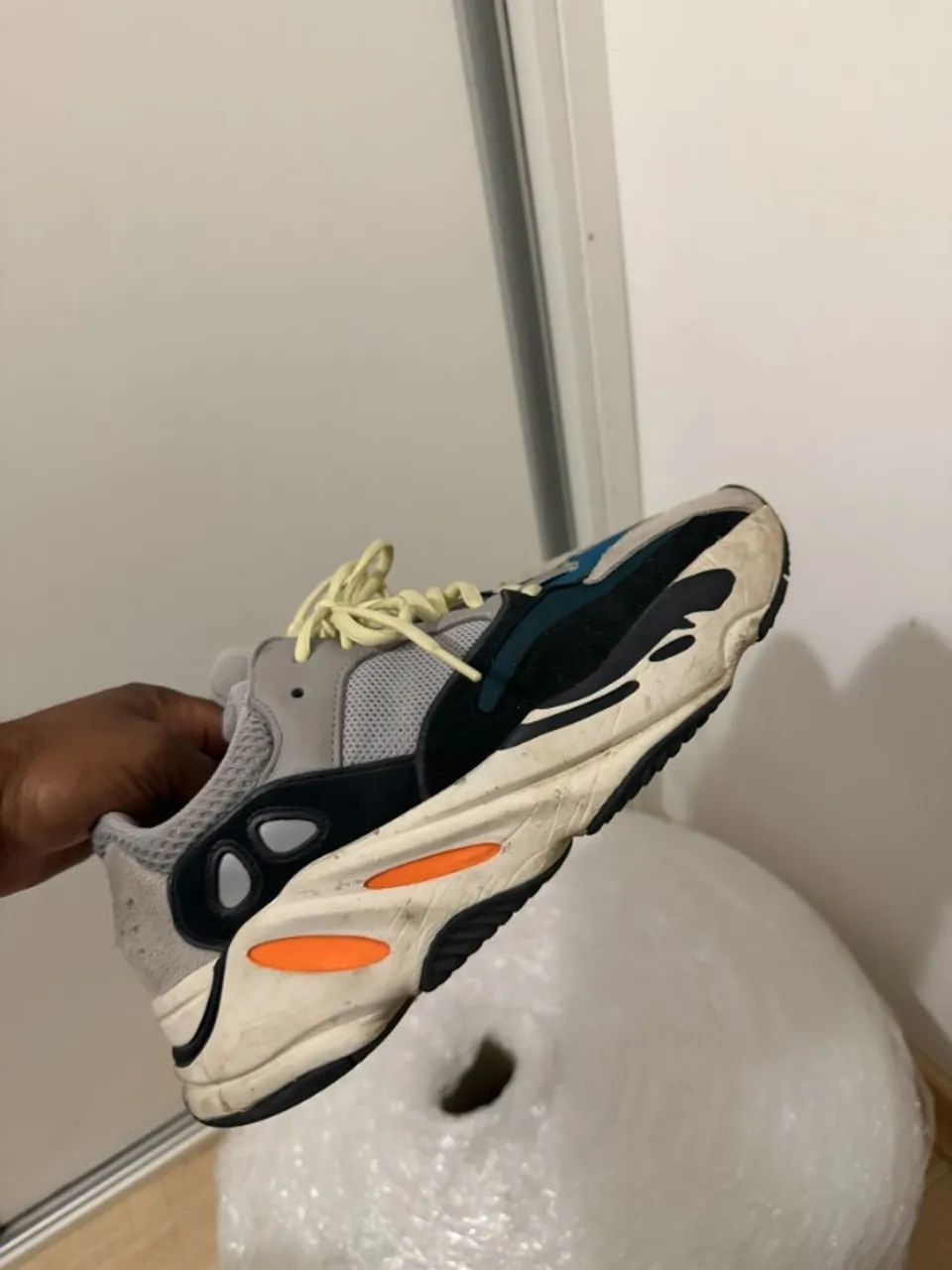 Tênis Yeezy 700 V1 Wave Runner - Foto 4