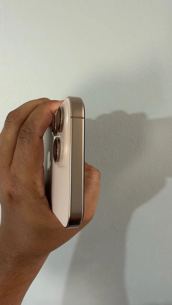 iPhone 16 Pro Max 256 - Foto 4