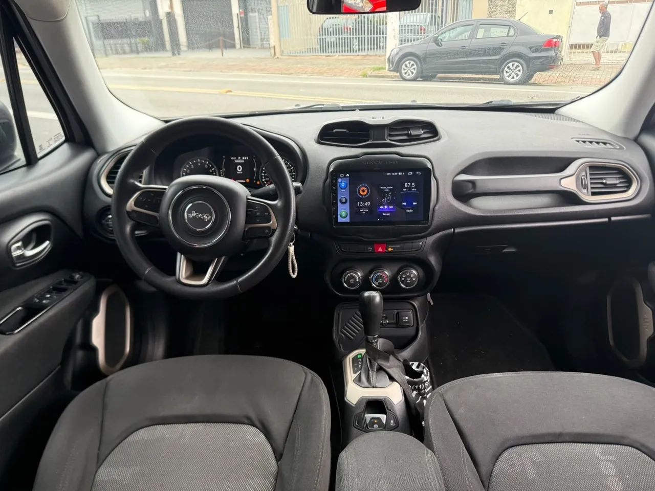 Jeep Renegade Sport 1.8 4x2 Flex 16V Aut., foto 7 de 18