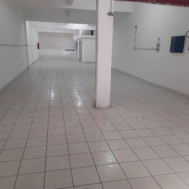 Loja em Corredor Comercial 200 m2.