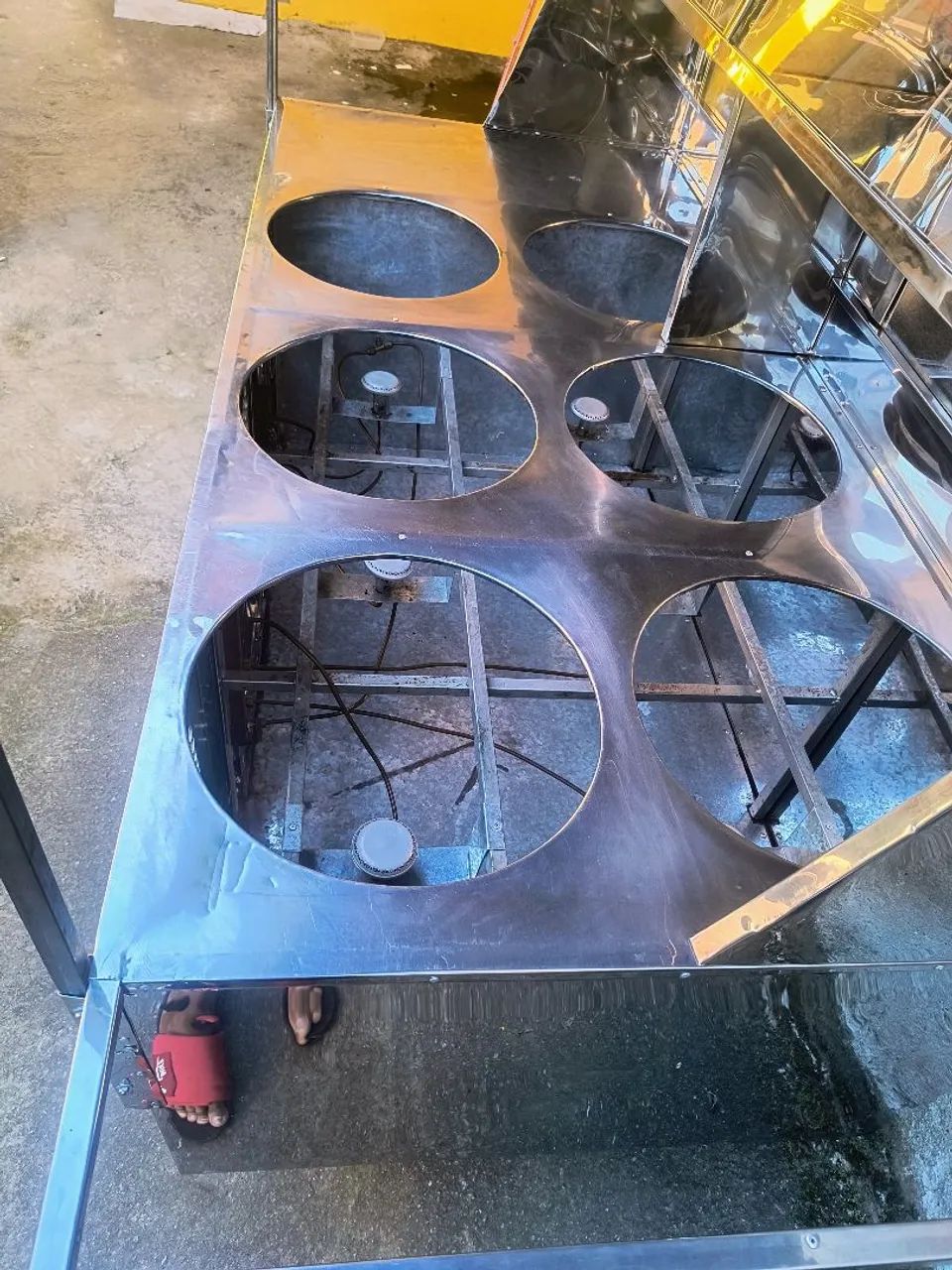 Carrinho de Banho-Maria em Inox 6 Cubas para Comida Quente<br>Ou, se não coub - Foto 6
