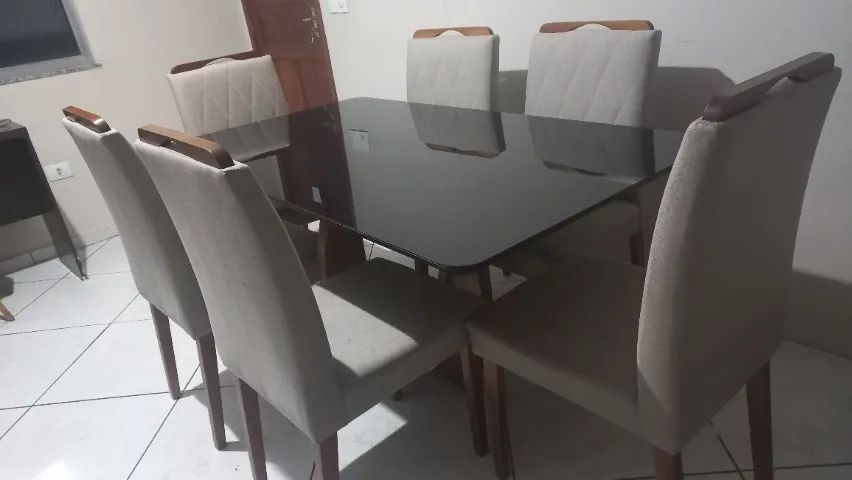 Mesa de Vidro com 6 cadeiras - Foto 3