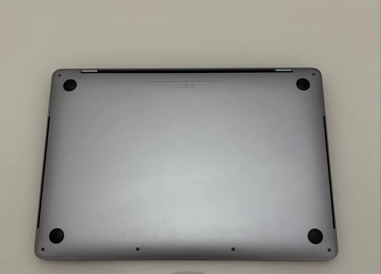 MacBook Pro 2018 Original | 256GB SSD | 8GB RAM | 128 Ciclos - Foto 4