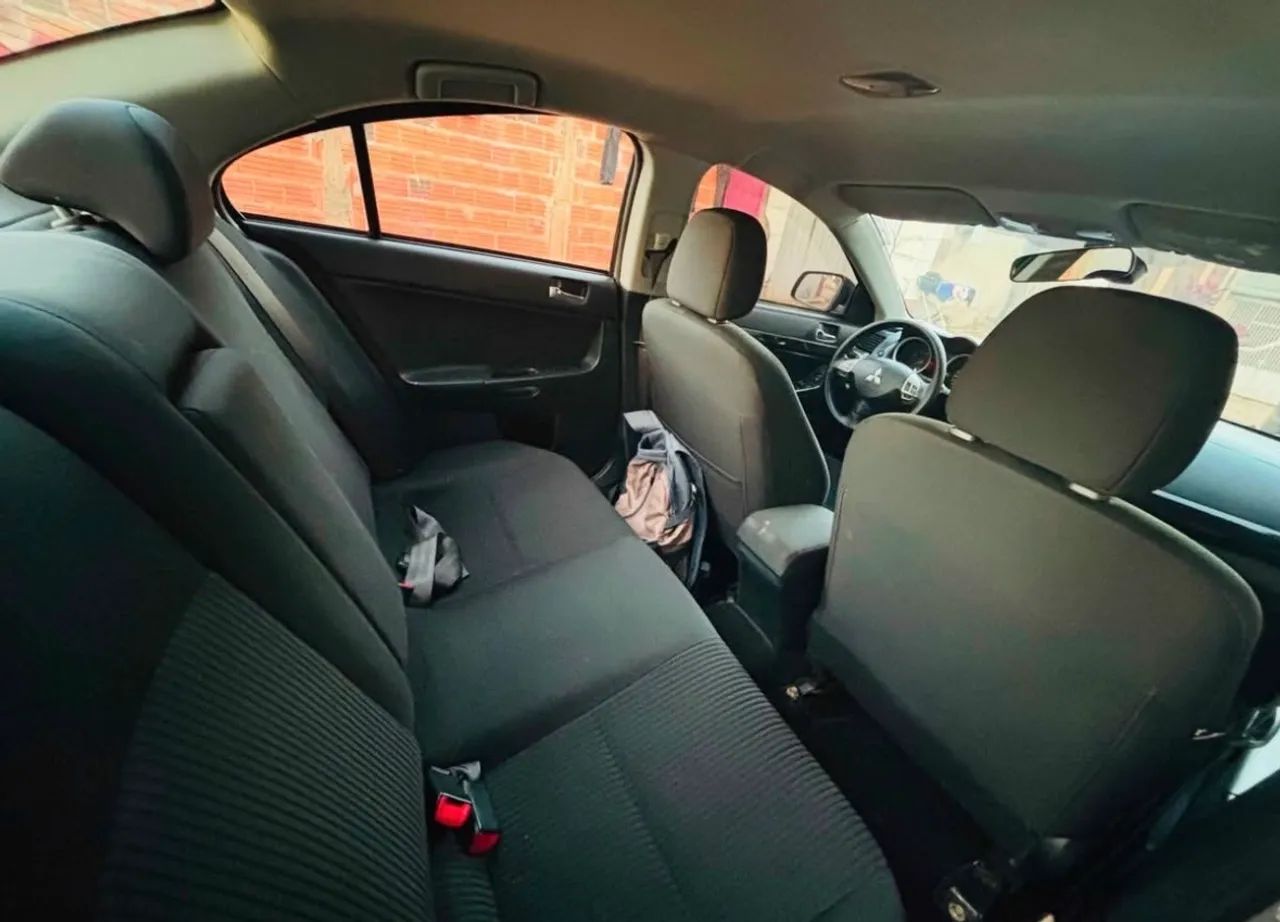 Mitsubishi Lancer 2.0 16V 160cv Aut. 2012 - Foto 4