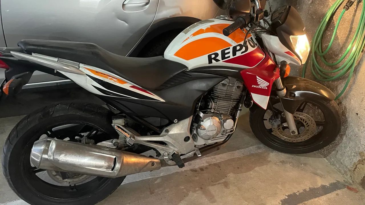 CB 300R 2014 Repsol - Foto 2
