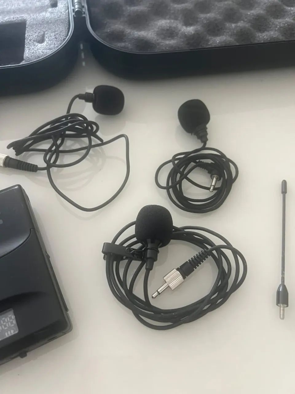 2 Microfones HeadSeat e 3 de lapela- Lyco - Foto 3