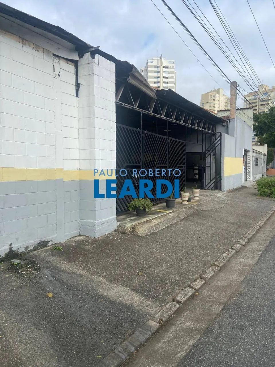 TERRENO - CASA BRANCA - SP