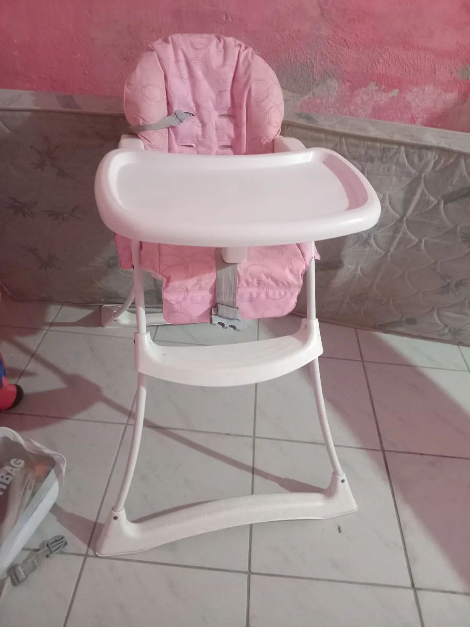Cadeirinha de alimentação para bebe  - Foto 2