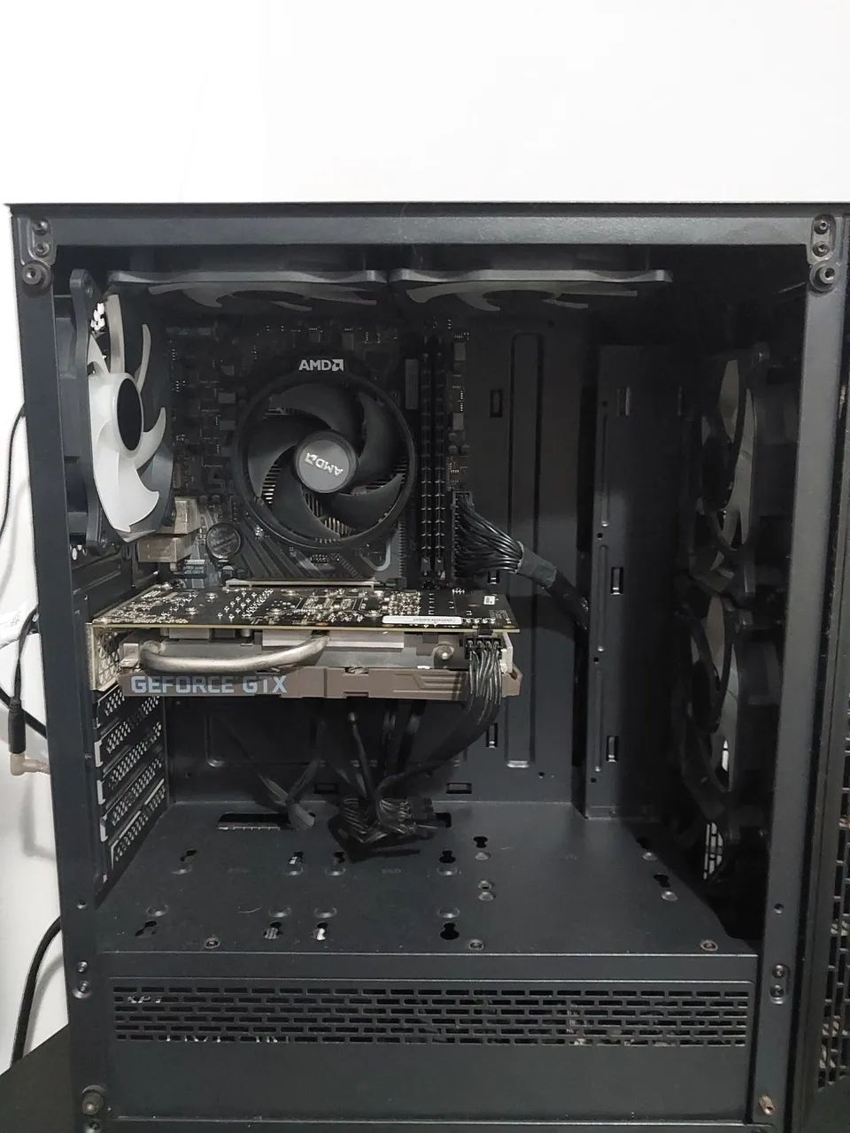 Vende-se computador gamer 