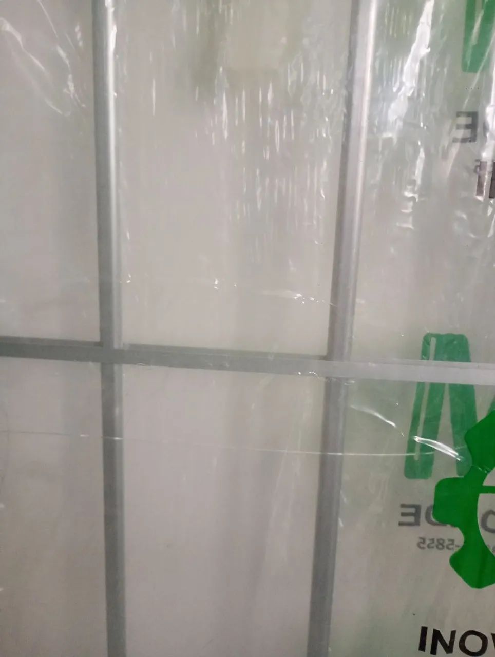 Vendo janela de alumínio com grade - Foto 3