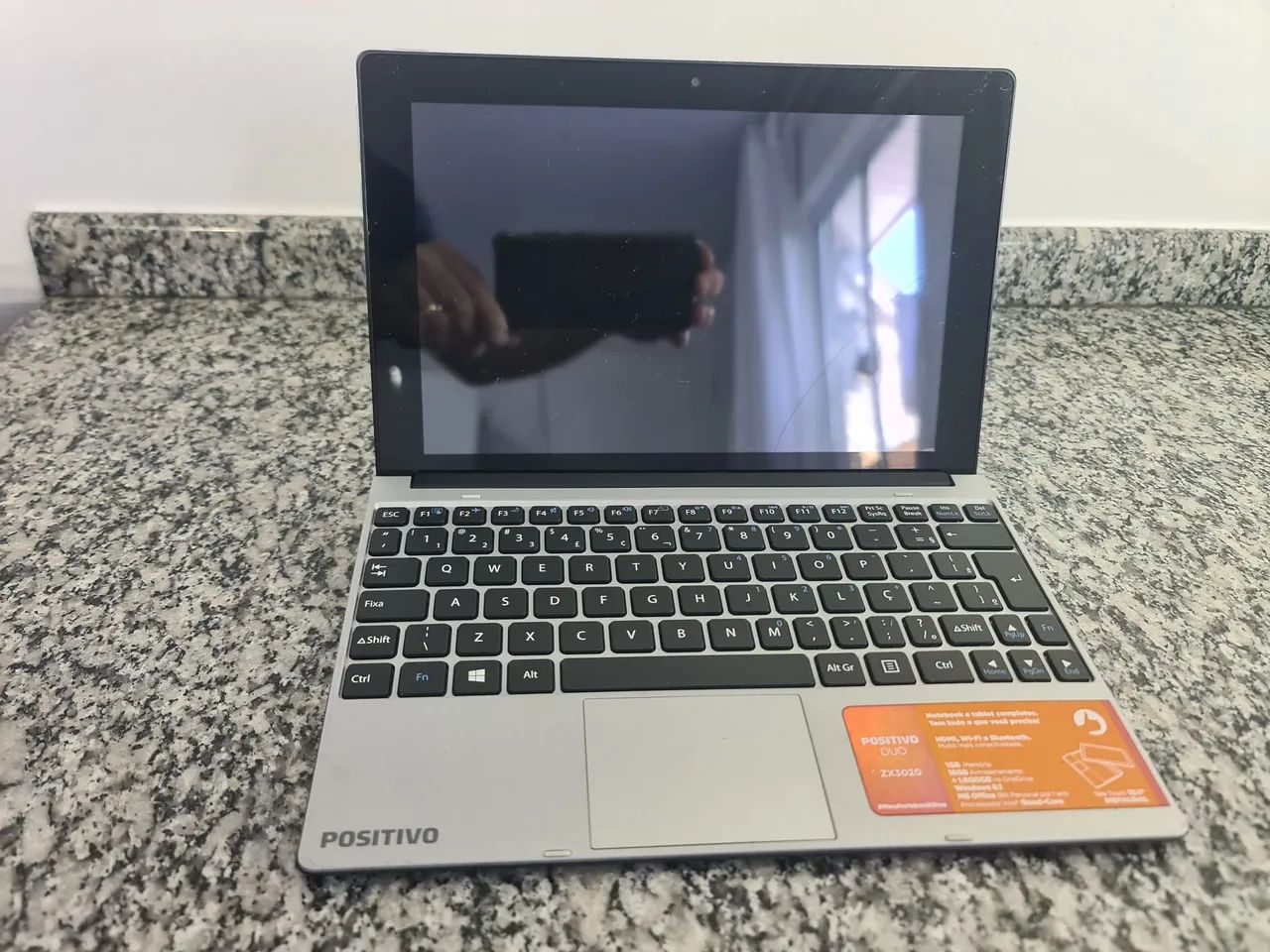 Netbook Positivo ZX-3020 com defeito (não liga) - Notebooks