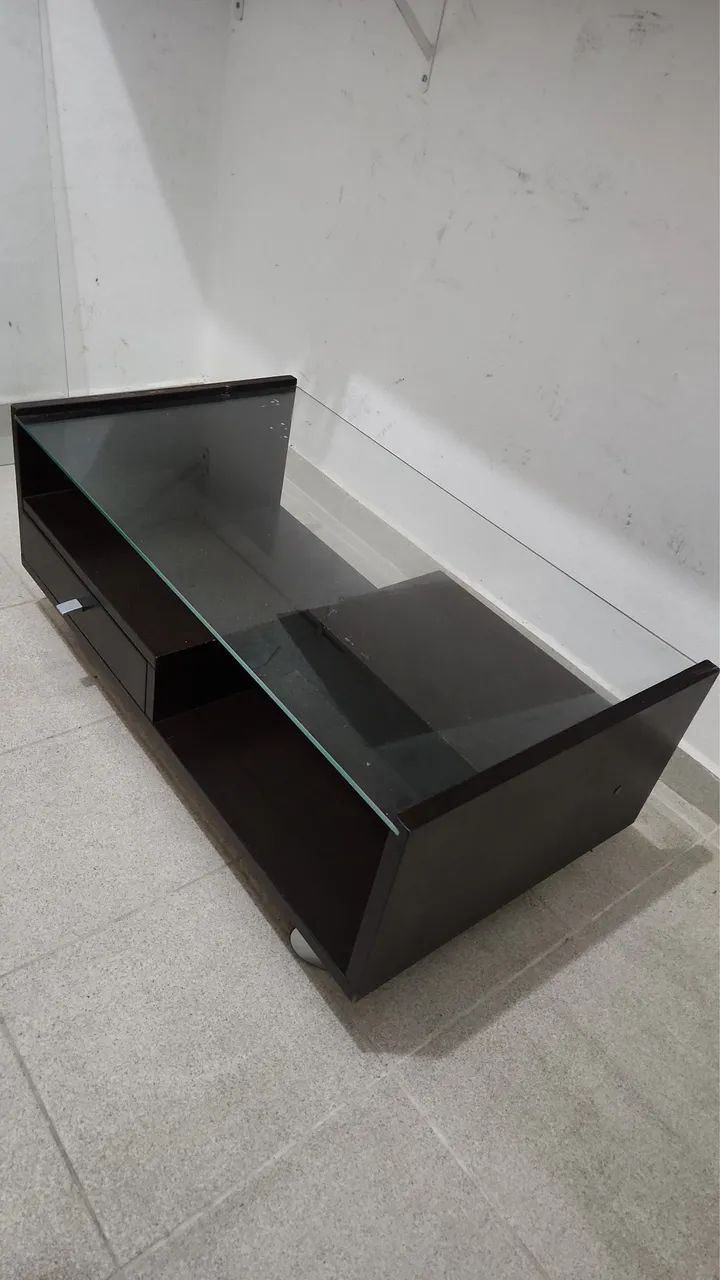 Mesa de Centro em Madeira com Tampo de Vidro e 2 Gavetas - Foto 2
