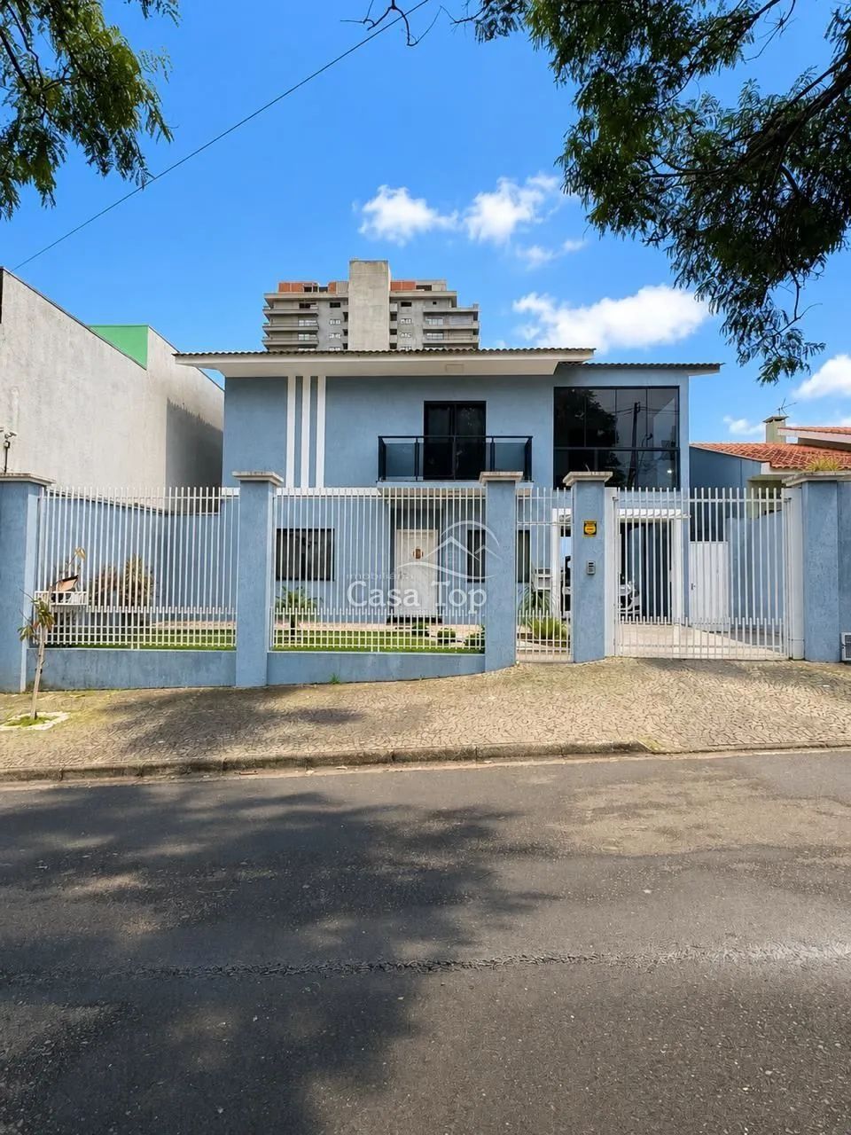 Sobrado à venda Órfãs