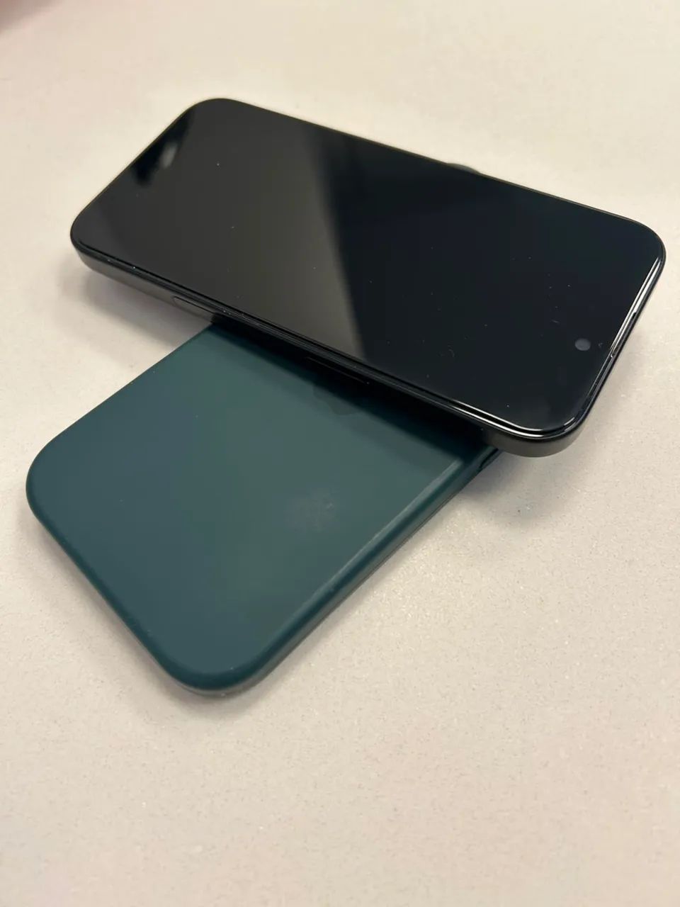 iPhone 16  - Foto 2