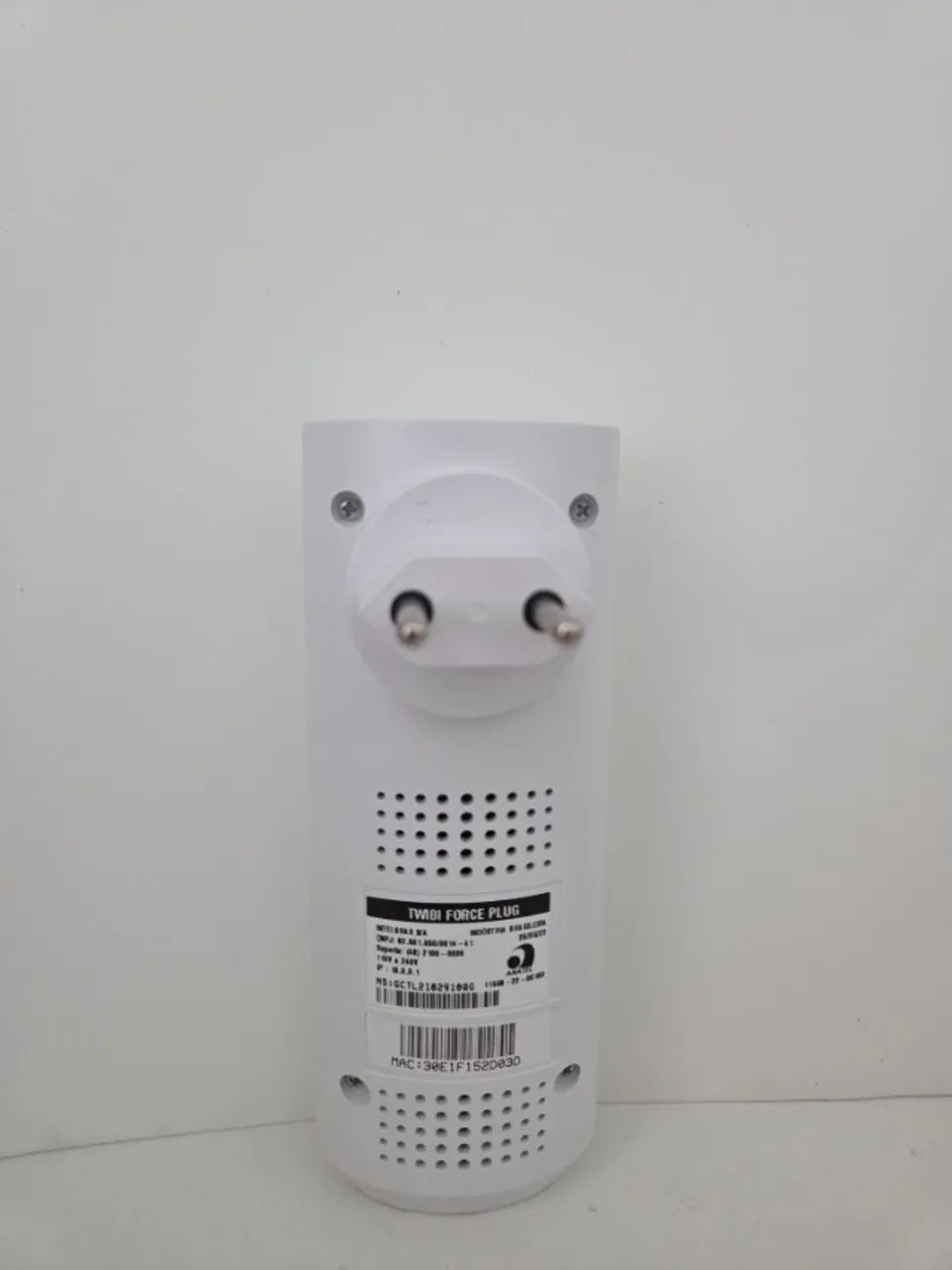 Este é um repetidor/extensor Wi-Fi Mesh Intelbras Twibi Force Plug na cor branca - Foto 3