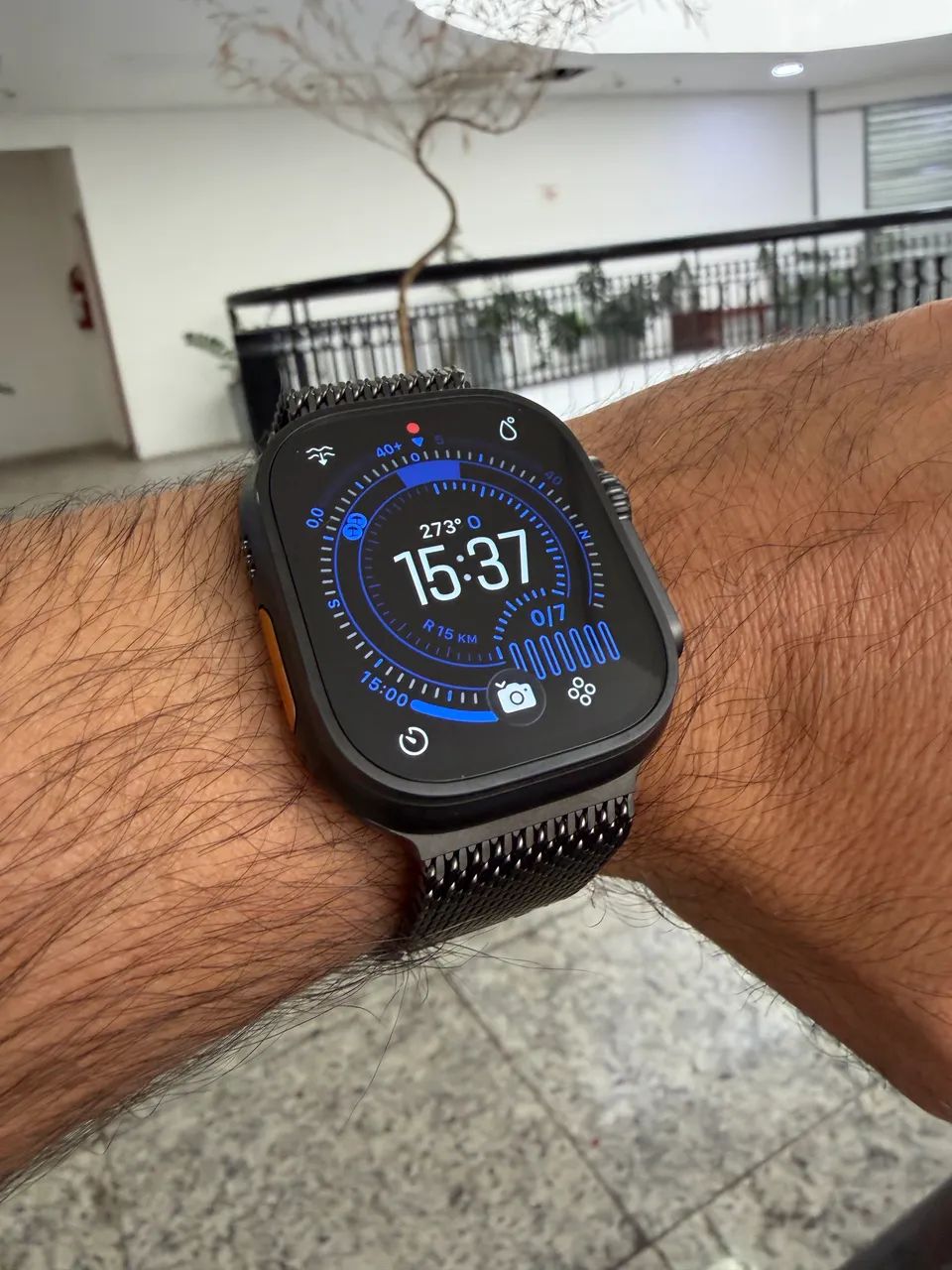 Apple Watch Ultra 3 Black Titanium Milanese Loop
