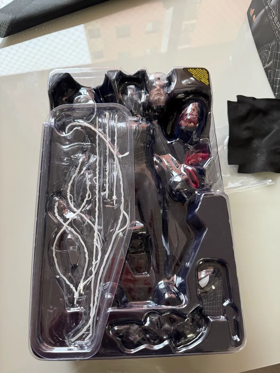 Hot Toys Spider-Man Black Suit Spider- Man 3 - Foto 2