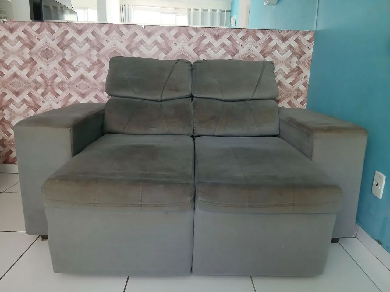 Sofá 2 lugares retrátil e reclinável. - Foto 3