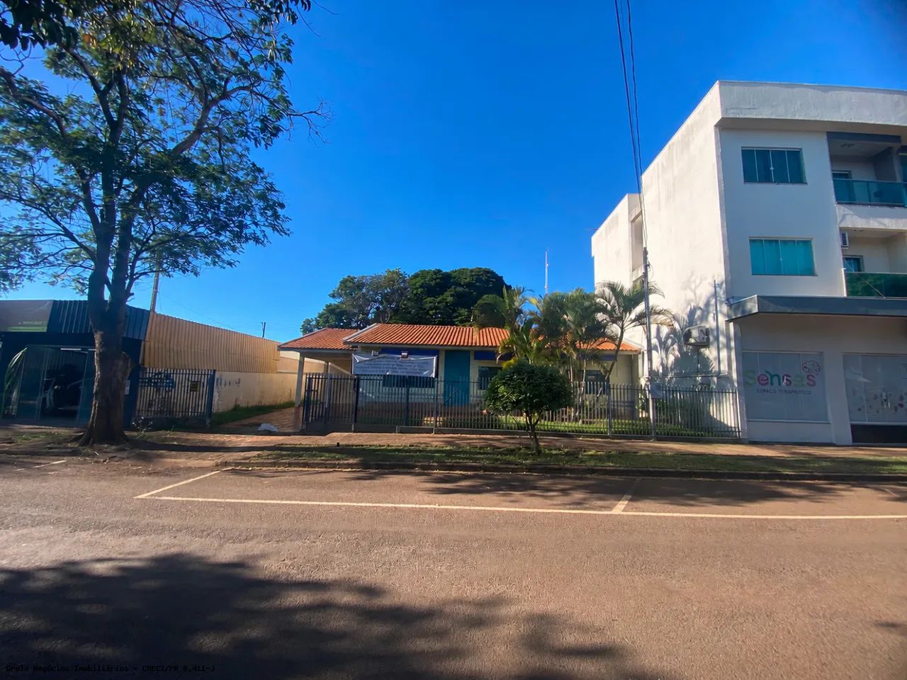 Casa Comercial para Locação em Campo Mourão, Centro, 2 banheiros
