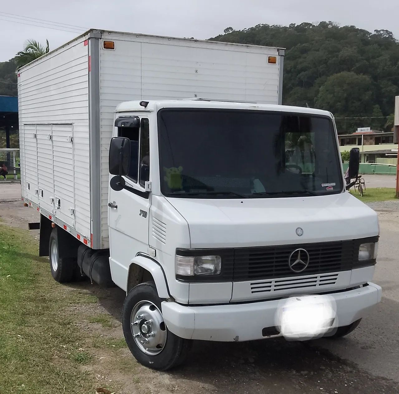 MB 710  - Foto 2