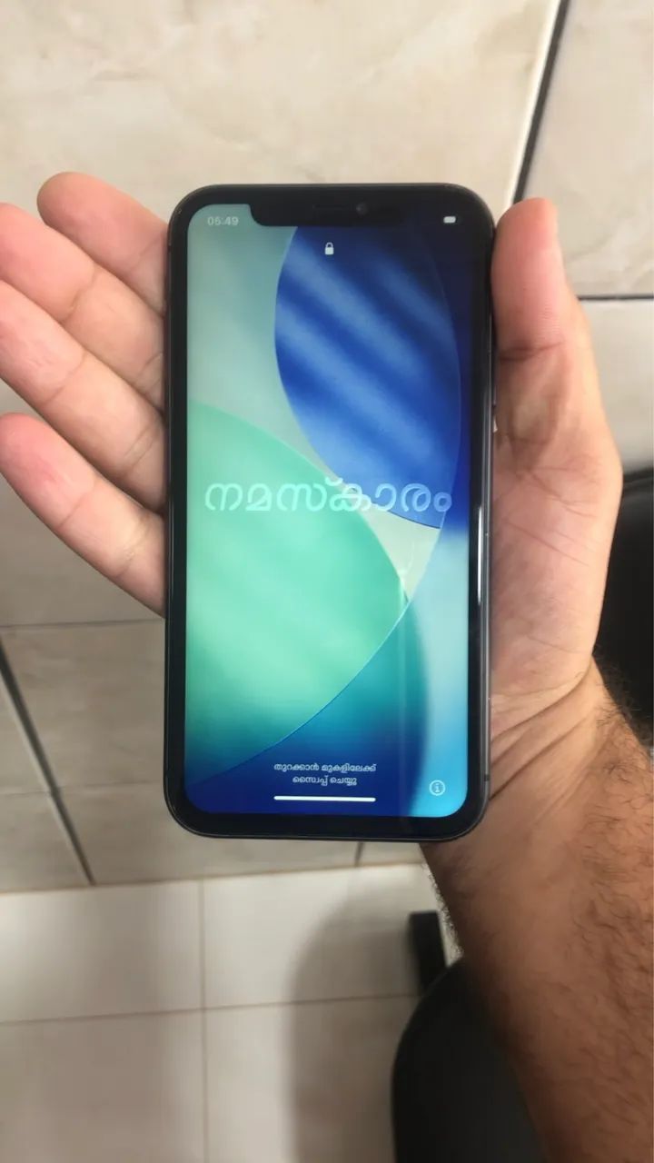 IPHONE 11 - 64 GB 