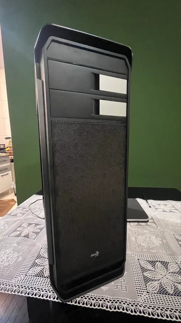 Gabinete Rgb e Vidro temperado no preço  - Foto 2