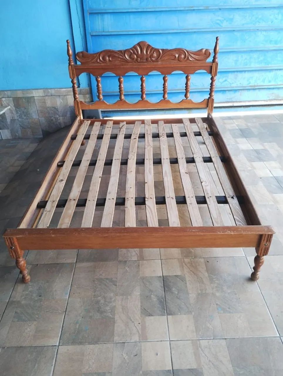 Vendo Cama de Madeira Casal  - Foto 2