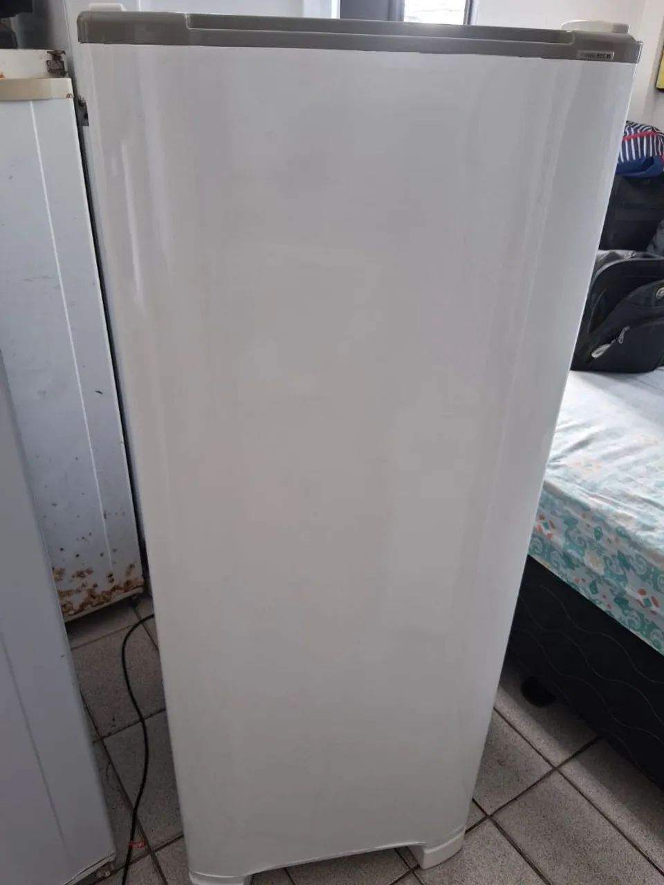Geladeira Esmaltec