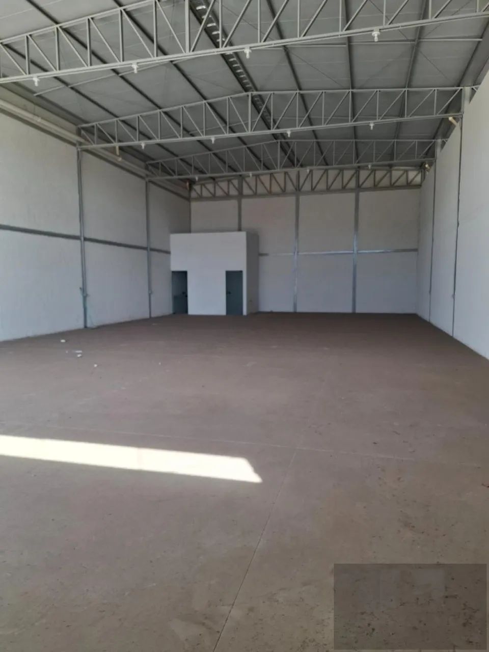 GALPÃO COMERCIAL DE 300 M² NO ANEL VIÁRIO - Foto 2