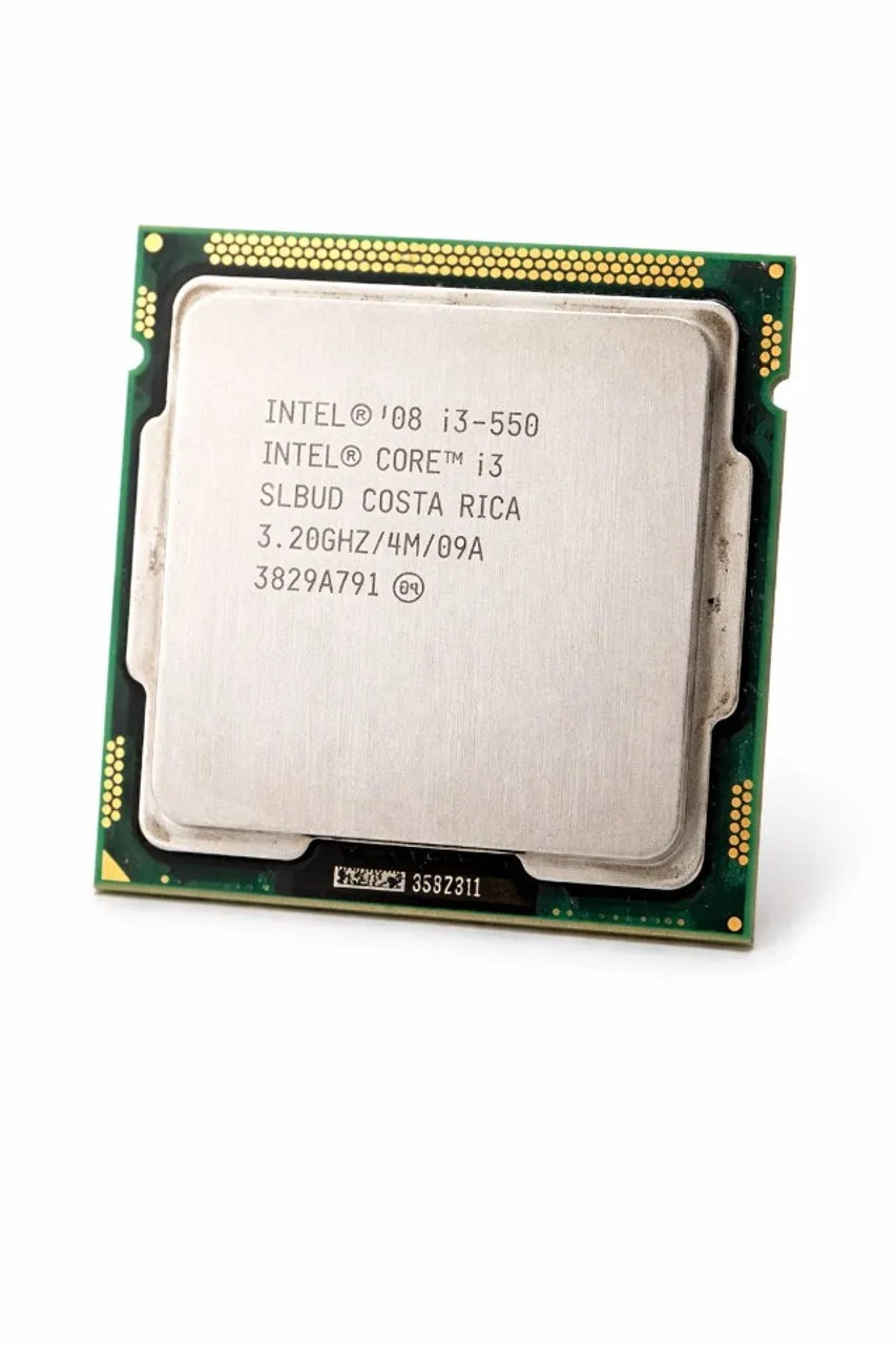 Intel Core i3-8100 8ª Geração 3.6GHz Socket 1151 - Processadores