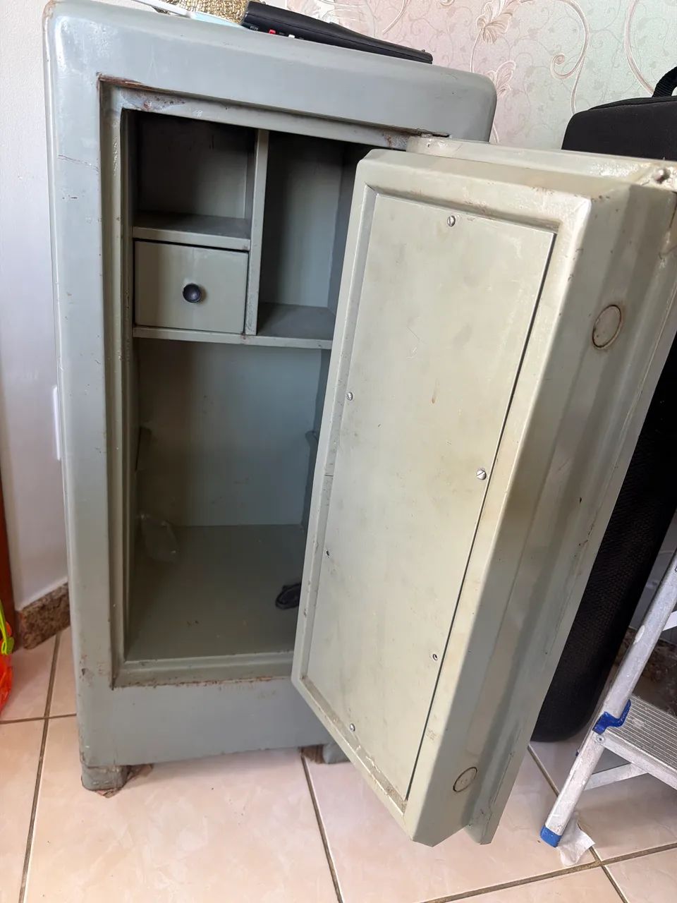 Vendo cofre de ferro  - Foto 4