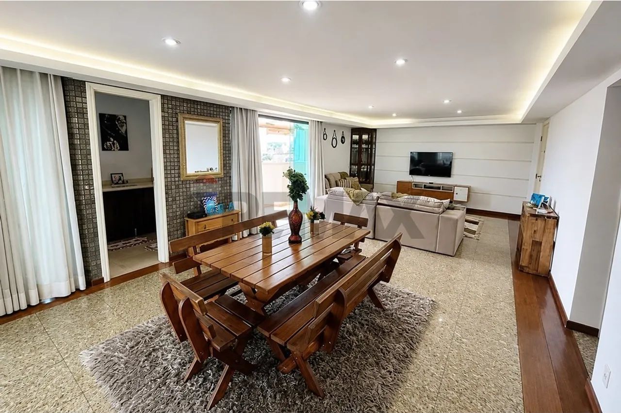 Apartamento duplex de 250m2 para locação no Edifício Mônaco no Centro de Sorocaba/SP